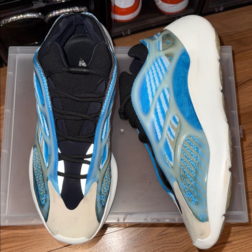 Adidas Yeezy Arazabeth